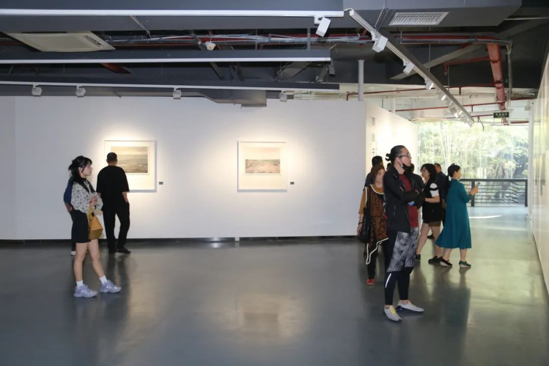 游心于艺——方晓龙水彩艺术展在深圳大学美术馆开幕